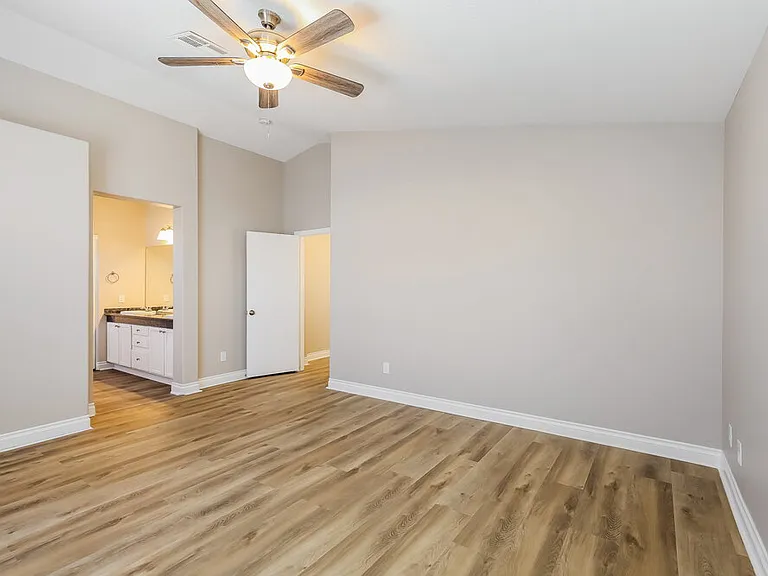 5016 Running Rapids Ave — Photo 11