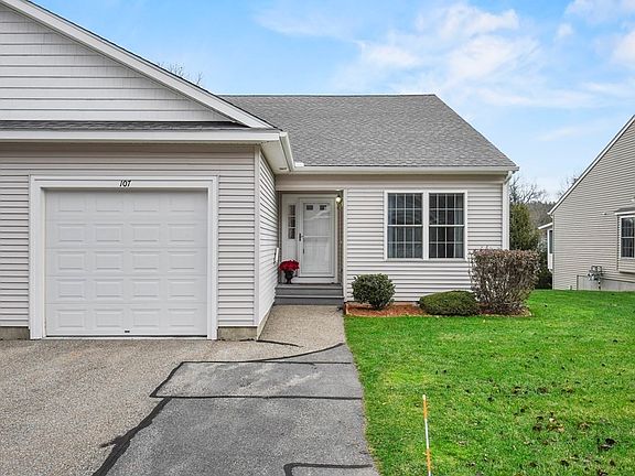 3rd image of 107 Angell Brook Dr