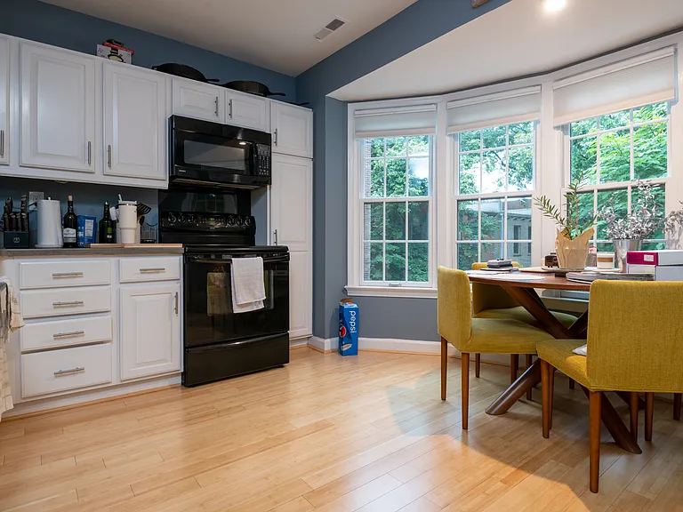 4605 1/2 Macarthur Blvd NW #B — Photo 4