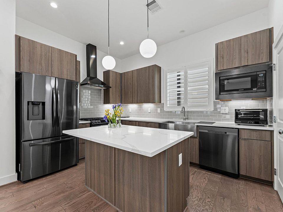 1st image of 5827 Dolores St