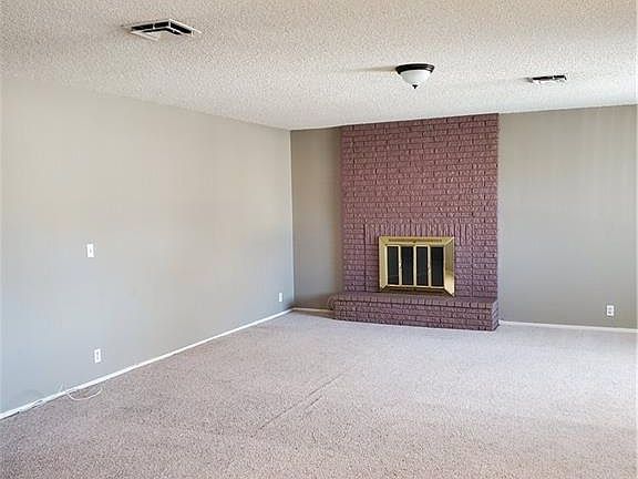 3rd image of 3641 Madrid St