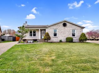 10414 Duke Ct, Fairdale, KY