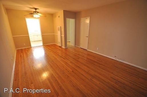 2nd image of 5103 Cahuenga Blvd APT 2