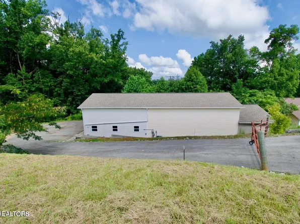 3618 Big Springs Rd, Maryville, TN 37801
