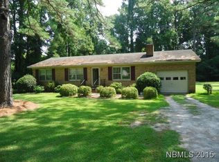1418 Red Robin Ln, New Bern, NC 28562
