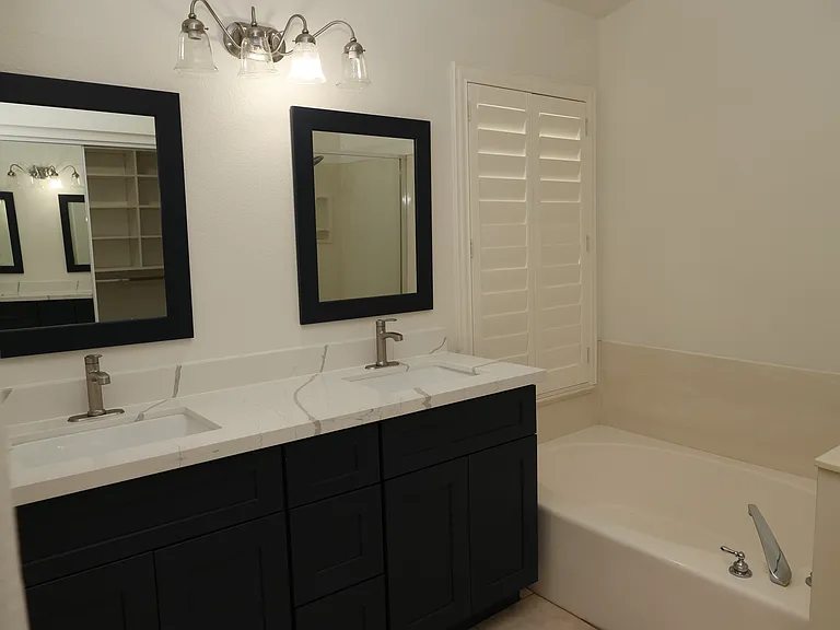 15201 S 47th Way — Photo 26