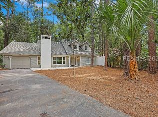 1 Arrow Wood Rd, Hilton Head Island, SC 29926