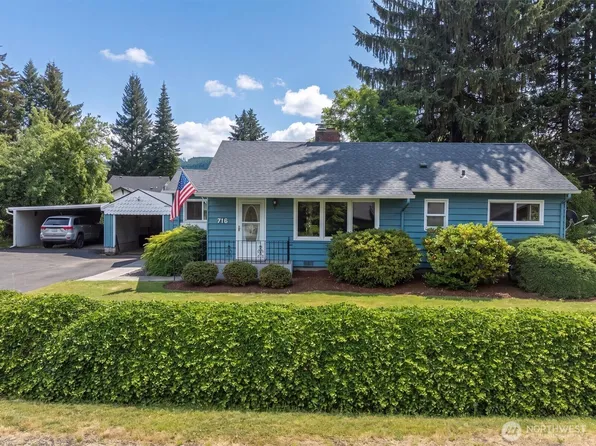 716 Woodard Avenue NE, Castle Rock, WA 98611