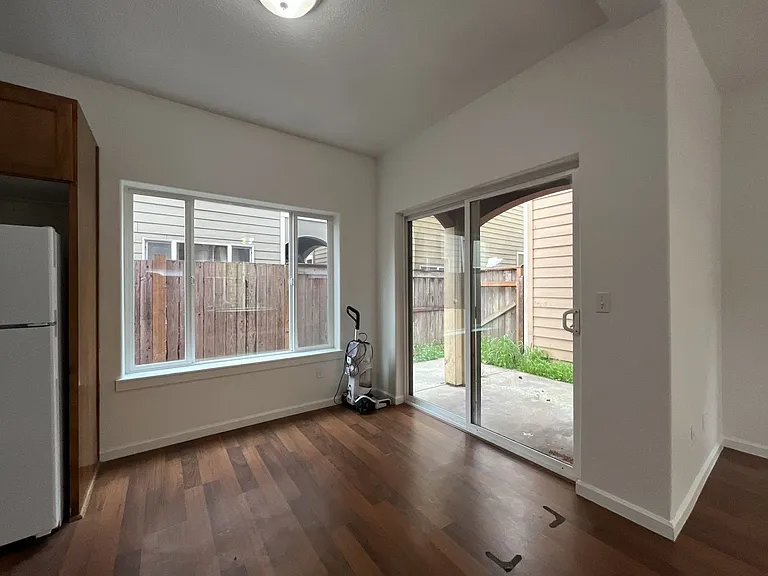 1517 SE 127th Ave #9 — Photo 12