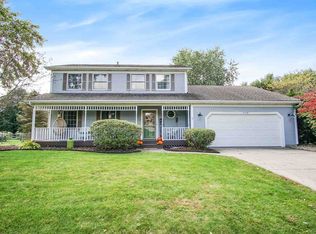 51530 Creekside Dr, Granger, IN 46530