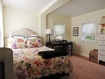 4 bed, 9999 sqft, $5,300 — Photo 2