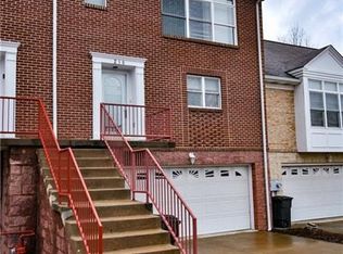 210 Prairie Ct, Freeport, PA 16229