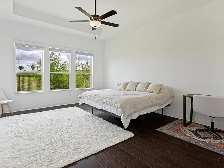 2240 Laurel Ridge Rd — Photo 3