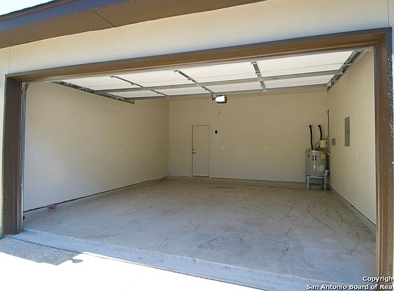 3rd image of 1102 Mesa Blanca