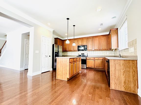 Spacious kitchen with all appliances included