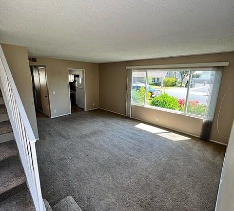 3rd image of 21 Elksford Ave