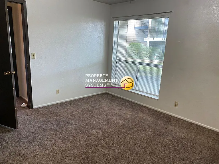 1042 E Quail Vista Ct #H — Photo 9