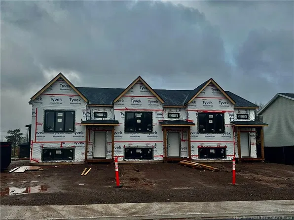 4 Berkley Dr, Riverview, NB E1B 2L4