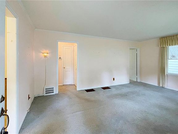 2nd image of 5347 Sherwood Dr