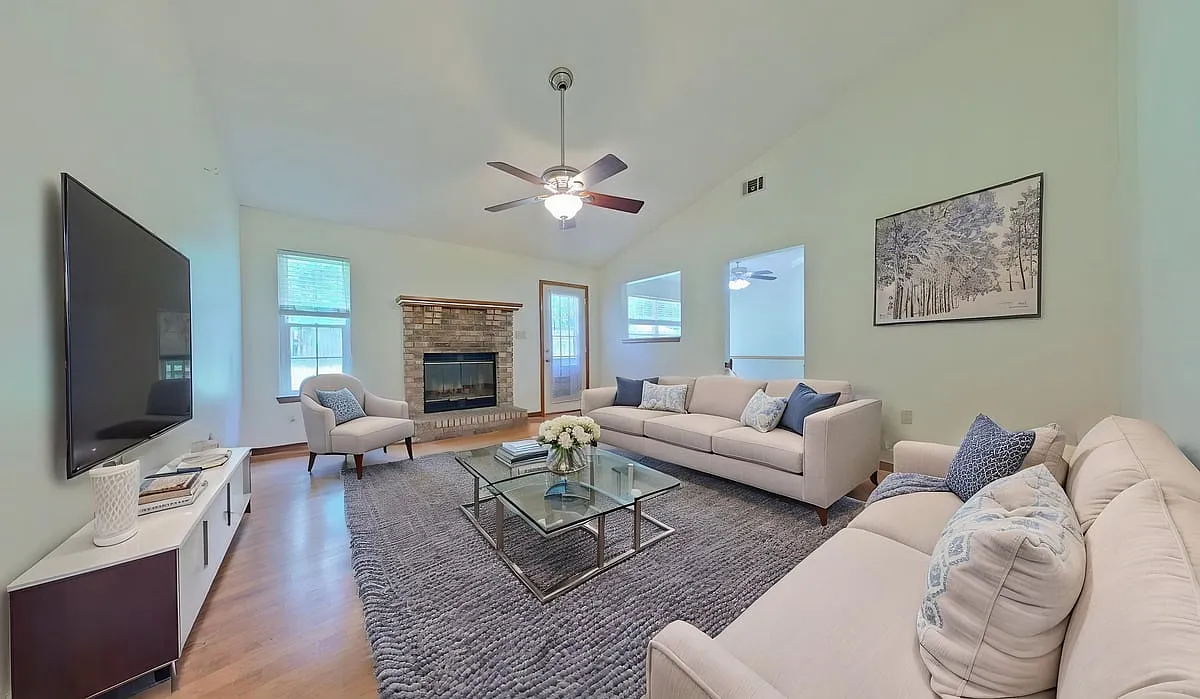 2986 Windsor Circle — Photo 4