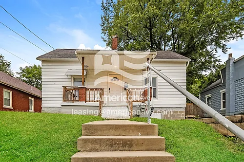 610 Orchard St Photo 1