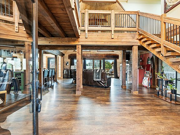 4th image of 530 Parkway Rd