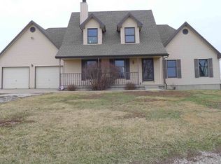13701 Jesse James Farm Rd, Kearney, MO 64060