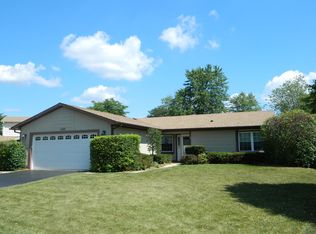 4495 Shorewood Ct, Hoffman Estates, IL 60192