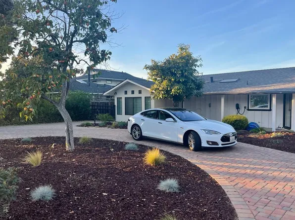21411 Columbus Ave, Cupertino, CA 95014