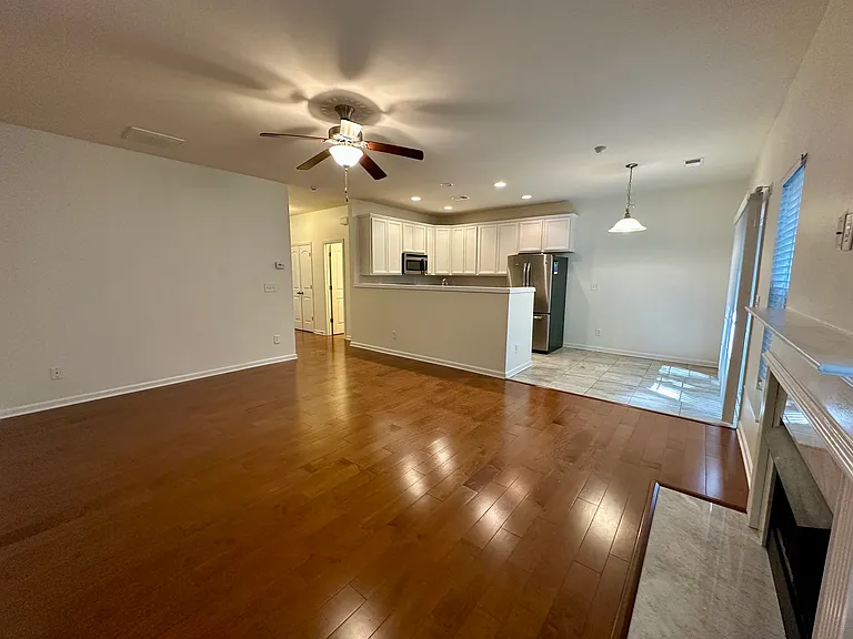 168 Limerick Rd #B — Photo 6