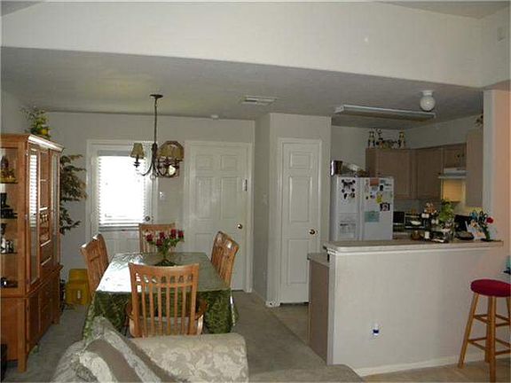 KITCHEN & DINNING ROOM