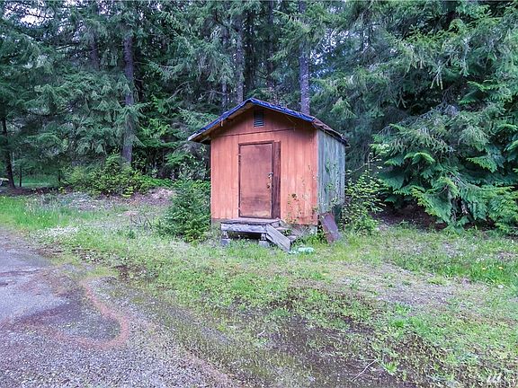 4th image of 13949 93rd Ave SE
