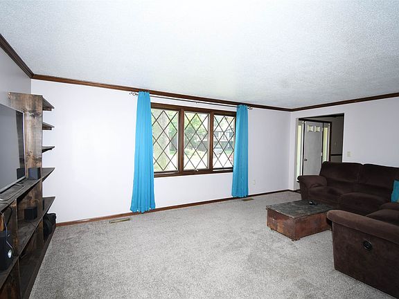 5th image of 6517 Dumont Dr