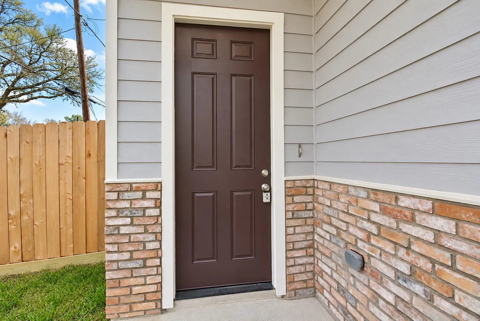 3 bed, 2.5 bath, 1640 sqft, $2,450 — Photo 4