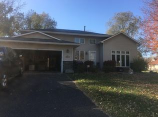 2180 Hallmark Ave N, Oakdale, MN 55128