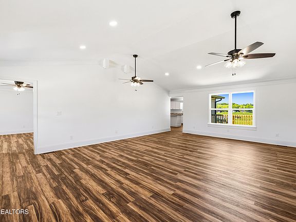 3rd image of 141 Neal Dr
