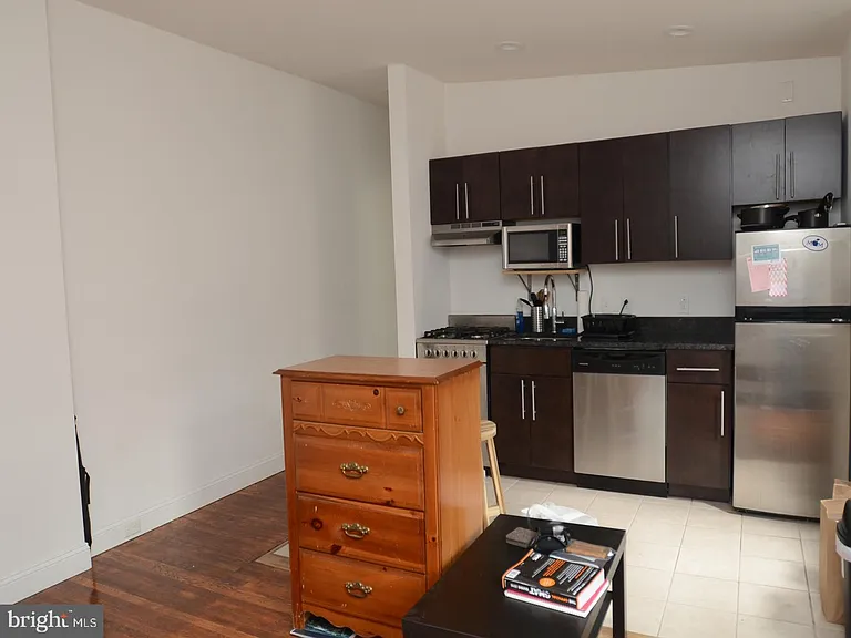 2124 Spruce St #3R — Photo 5