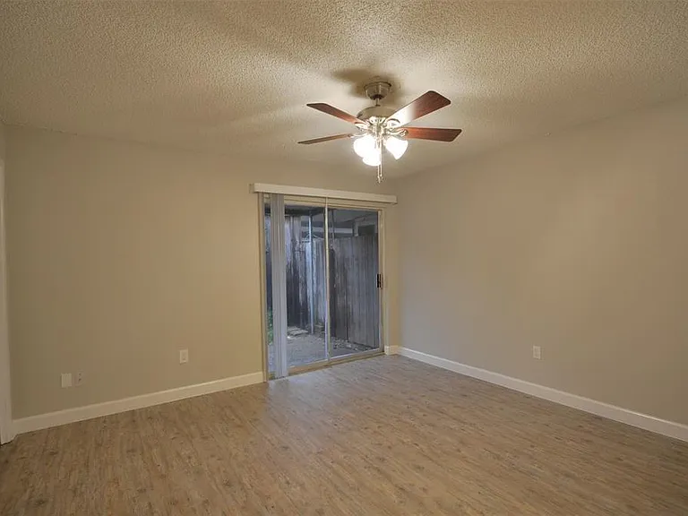 1326 Town Cir #1 — Photo 13