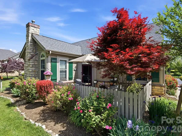 57 Outlook Cir, Swannanoa, NC 28778