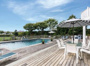 59 Farm Field Rd, Bridgehampton, NY 11932