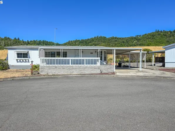 520 Shadow Ranch Ln, Roseburg, OR 97470