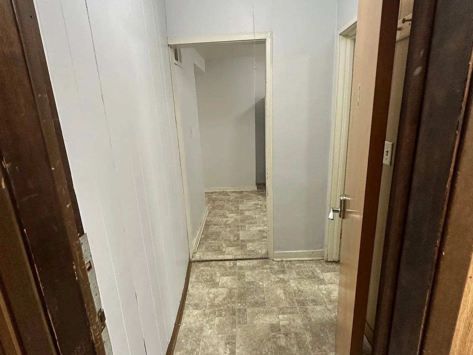 2 bed, 1.0 bath, 800 sqft, $825 — Photo 2