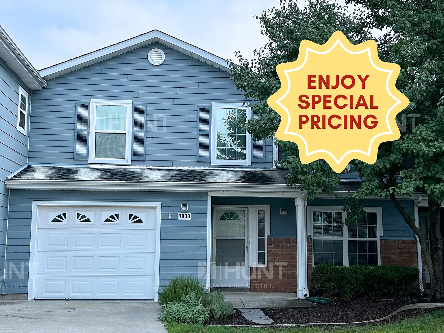 4 bed, 2.5 bath, 1963 sqft, $1,900 — Photo 1