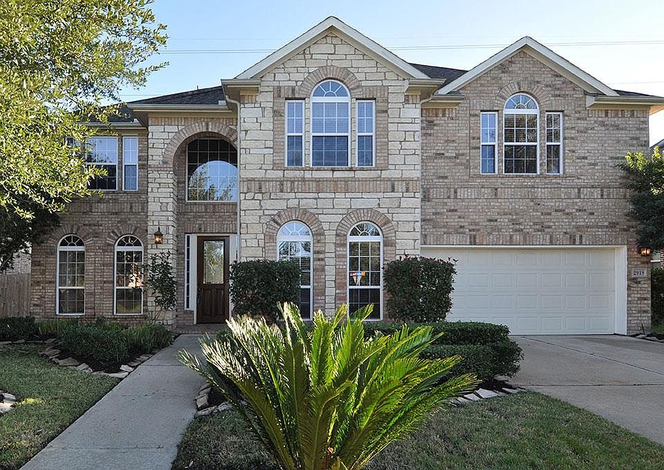 1st image of 2918 Summit Rock Way