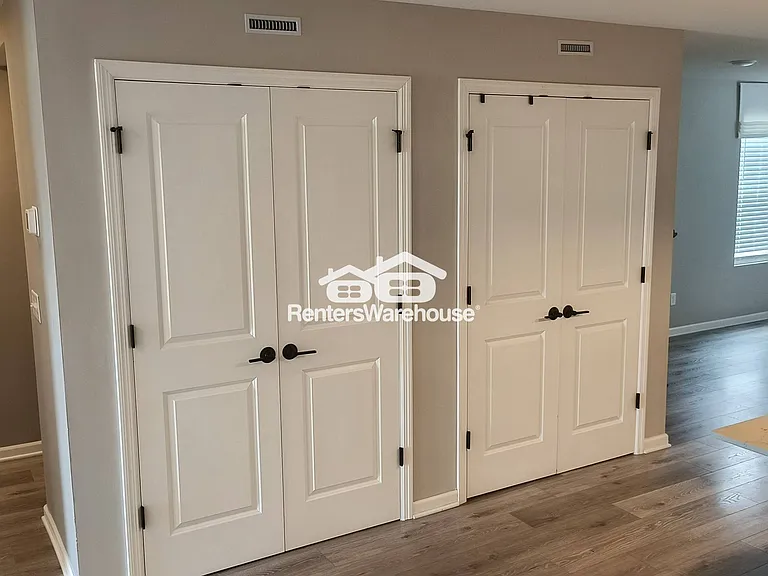 1105 Farrier Rd — Photo 14