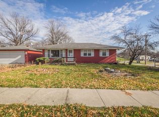410 S D St, Indianola, IA 50125