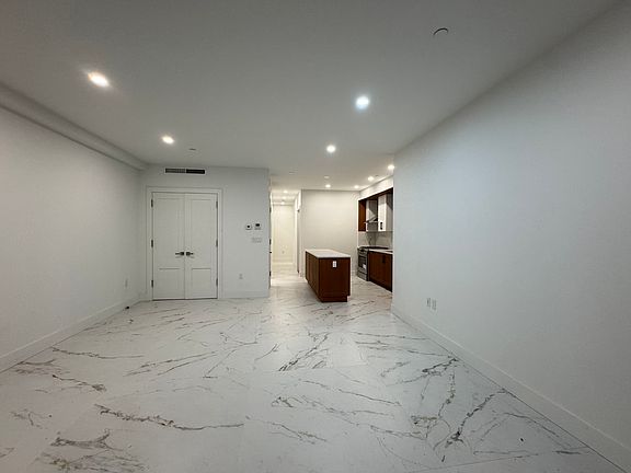 2nd image of 142 Bay 25th St #1