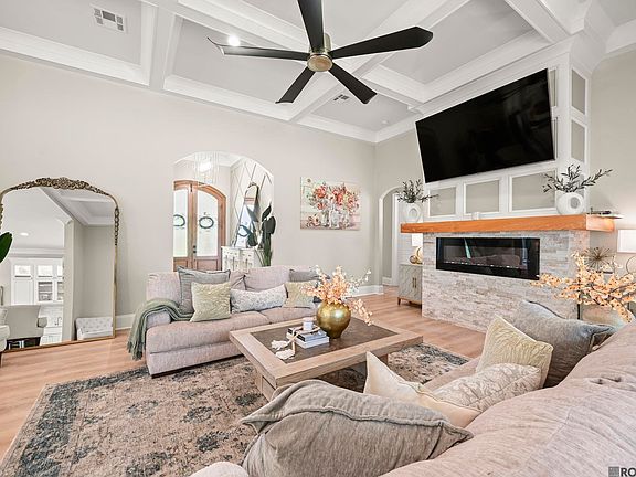 4th image of 14074 Lovett Rd