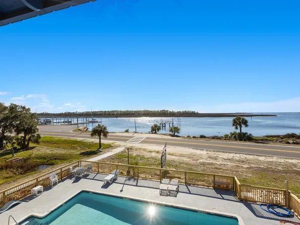 115 1ST AVE NW #304, Steinhatchee, FL 32359