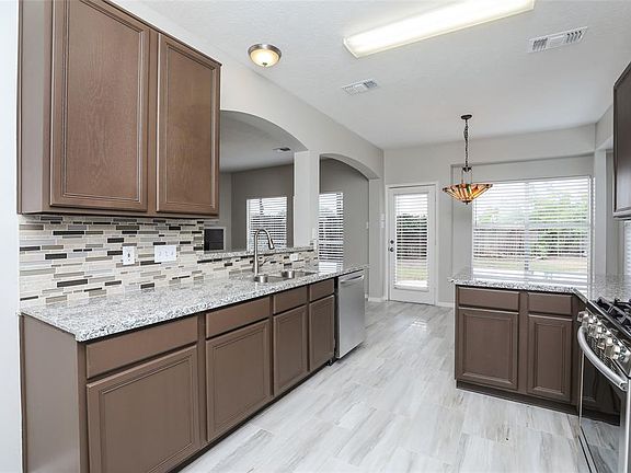 5th image of 20206 Sabal Palms Dr